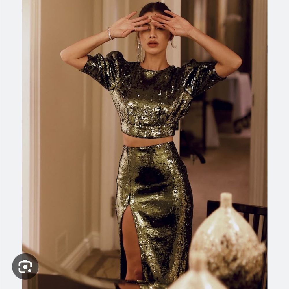 Camila Coelho Sequin Top and Skirt Set (BROWN)